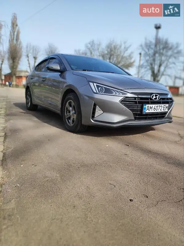 Hyundai Elantra