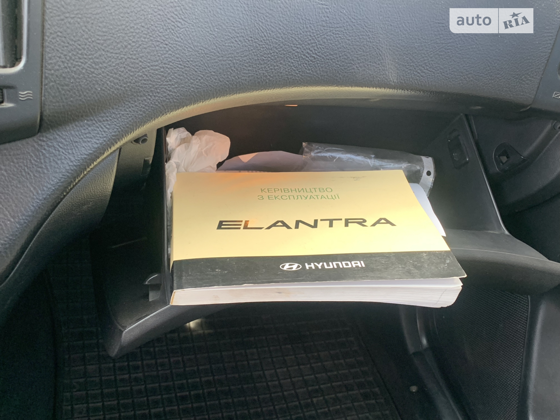 2010 Hyundai Elantra - мініатюра 11