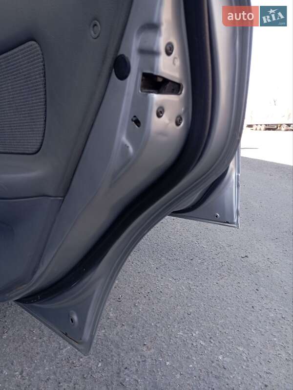 Седан Hyundai Elantra 2003 в Кременчуге