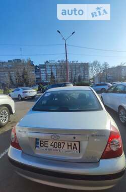 Седан Hyundai Elantra 2010 в Миколаєві