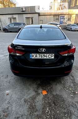 Седан Hyundai Elantra 2014 в Києві