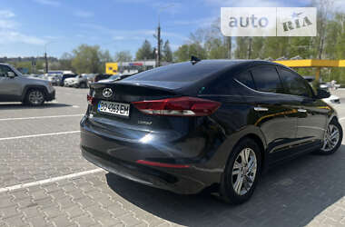 Седан Hyundai Elantra 2016 в Тернополе