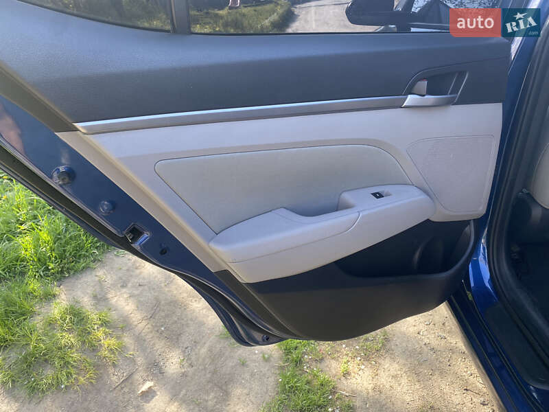 Седан Hyundai Elantra 2016 в Дніпрі фото 14 Седан Hyundai Elantra 2016 в Дніпрі
