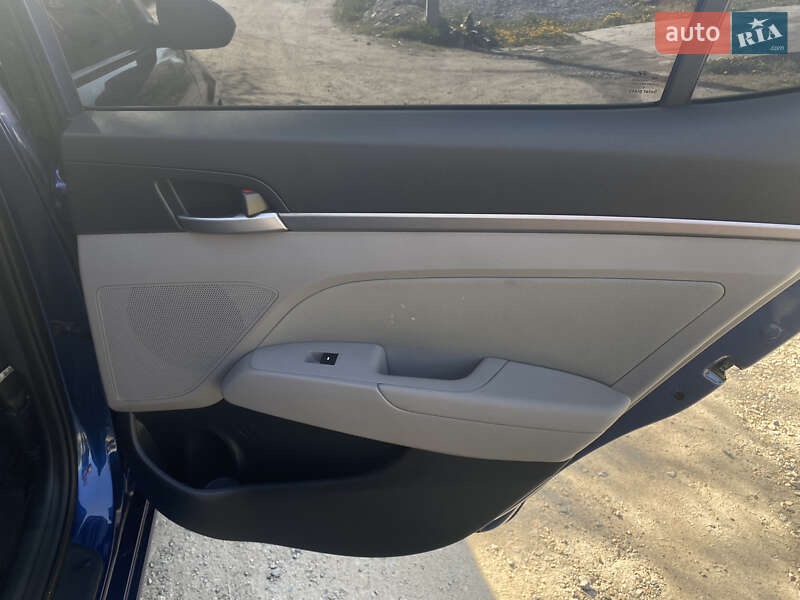 Седан Hyundai Elantra 2016 в Дніпрі фото 26 Седан Hyundai Elantra 2016 в Дніпрі