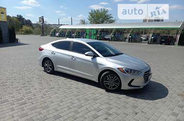 Hyundai Elantra 2017