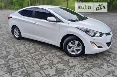 Седан Hyundai Elantra 2015 в Светловодске