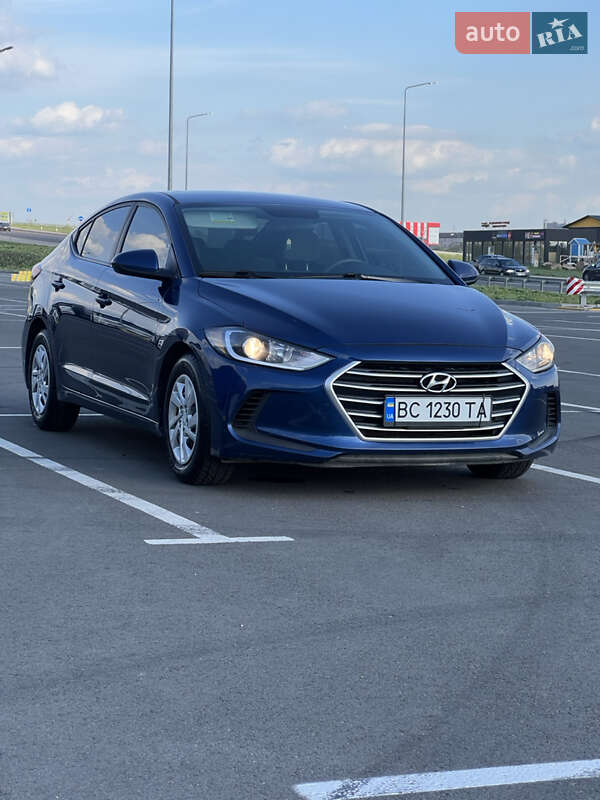Hyundai Elantra 2016