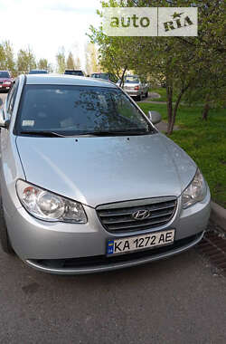 Седан Hyundai Elantra 2008 в Киеве