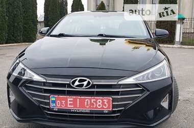 Hyundai Elantra 2018