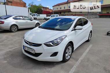 Hyundai Elantra 2013