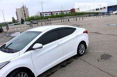 Hyundai Elantra 2014