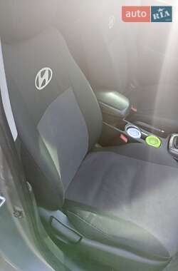 Седан Hyundai Elantra 2012 в 