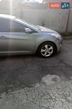 Седан Hyundai Elantra 2012 в Николаеве