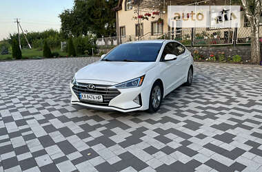 Hyundai Elantra 2020