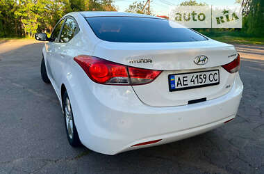 Седан Hyundai Elantra 2012 в Кривому Розі
