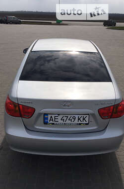 Седан Hyundai Elantra 2008 в Павлограде