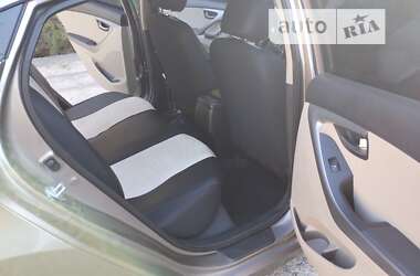 Седан Hyundai Elantra 2014 в Прилуках