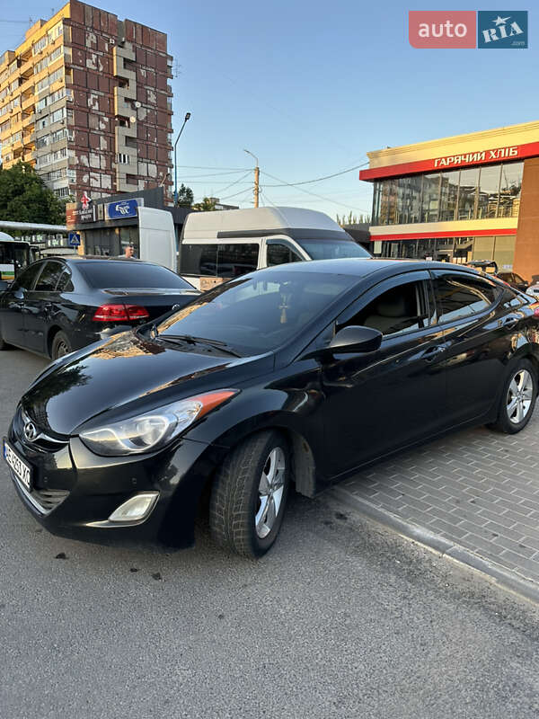 Седан Hyundai Elantra 2014 в Днепре