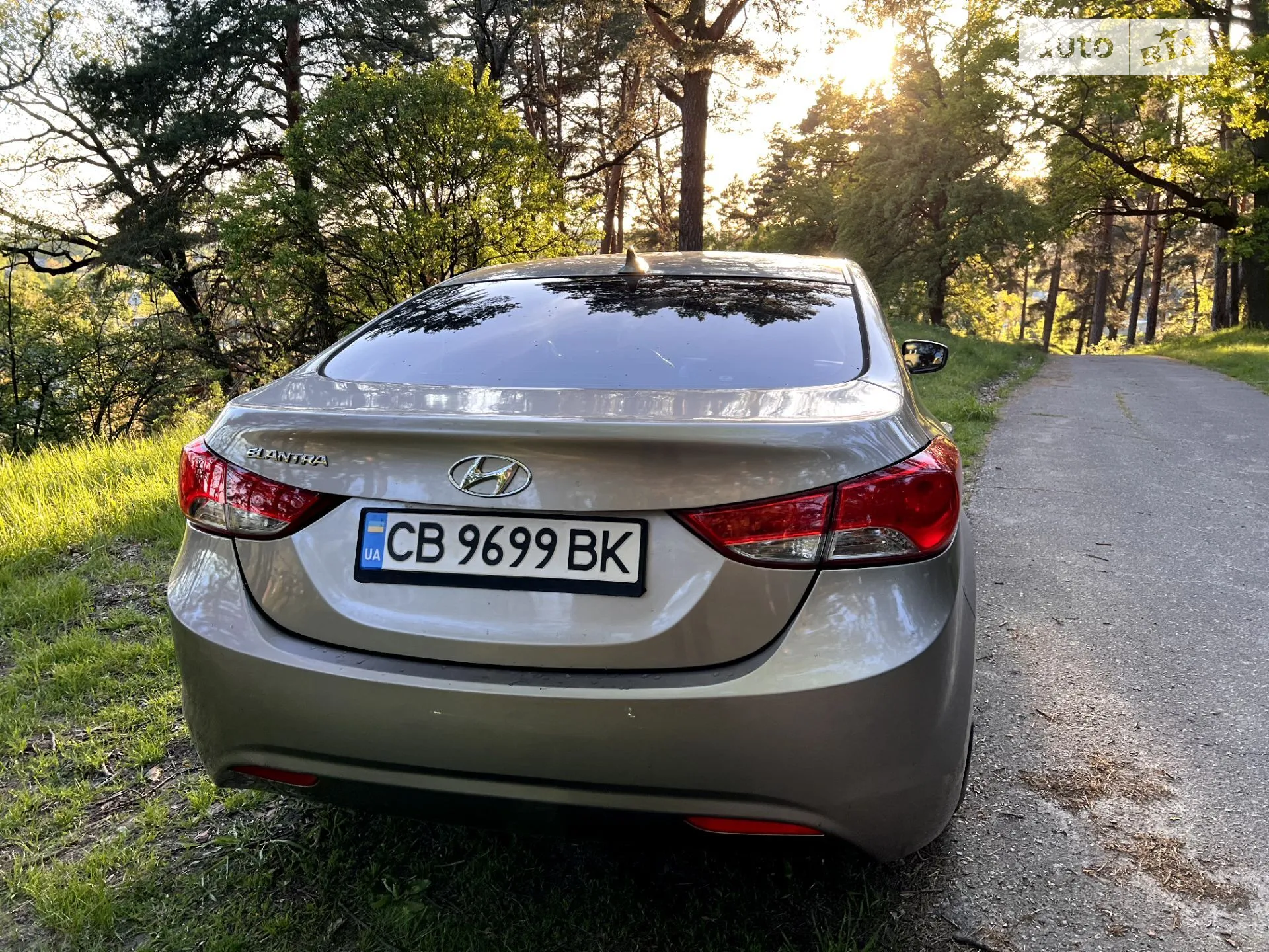2013 Hyundai Elantra - мініатюра 3