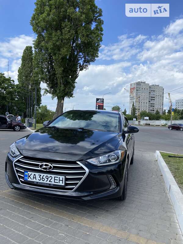 Седан Hyundai Elantra 2017 в Харькове