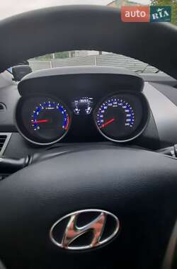 Седан Hyundai Elantra 2013 в 