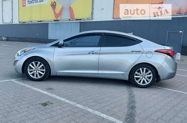 Седан Hyundai Elantra 2015 в Киеве