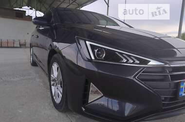 Седан Hyundai Elantra 2020 в Самборе