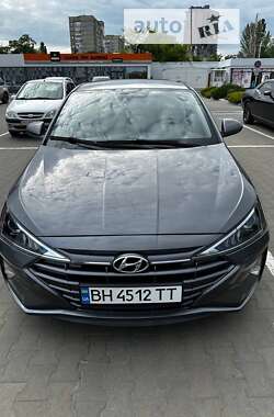 Hyundai Elantra 2019