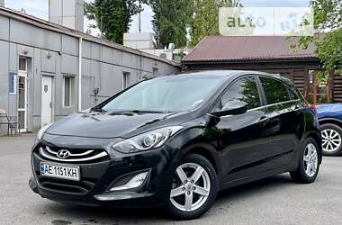 Hyundai Elantra 2012