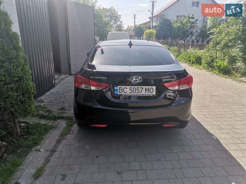 Седан Hyundai Elantra 2012 в Львові фото 10 Седан Hyundai Elantra 2012 в Львові