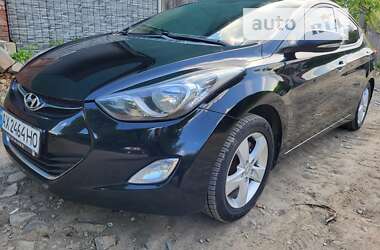 Hyundai Elantra 2011