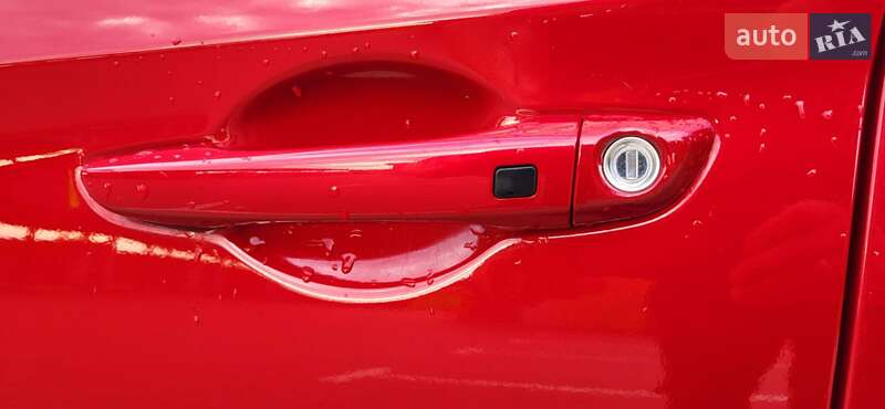 Седан Hyundai Elantra 2018 в Киеве