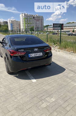 Седан Hyundai Elantra 2013 в Львове