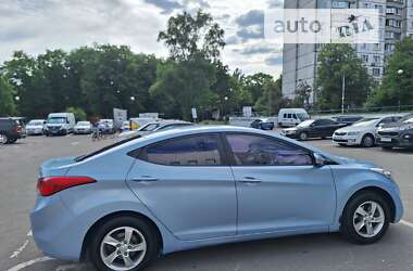 Седан Hyundai Elantra 2012 в Києві