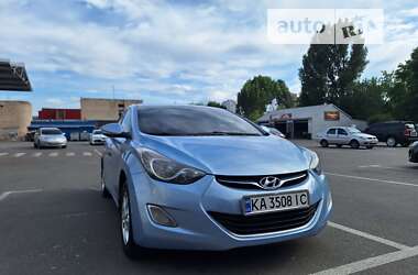 Седан Hyundai Elantra 2012 в Києві