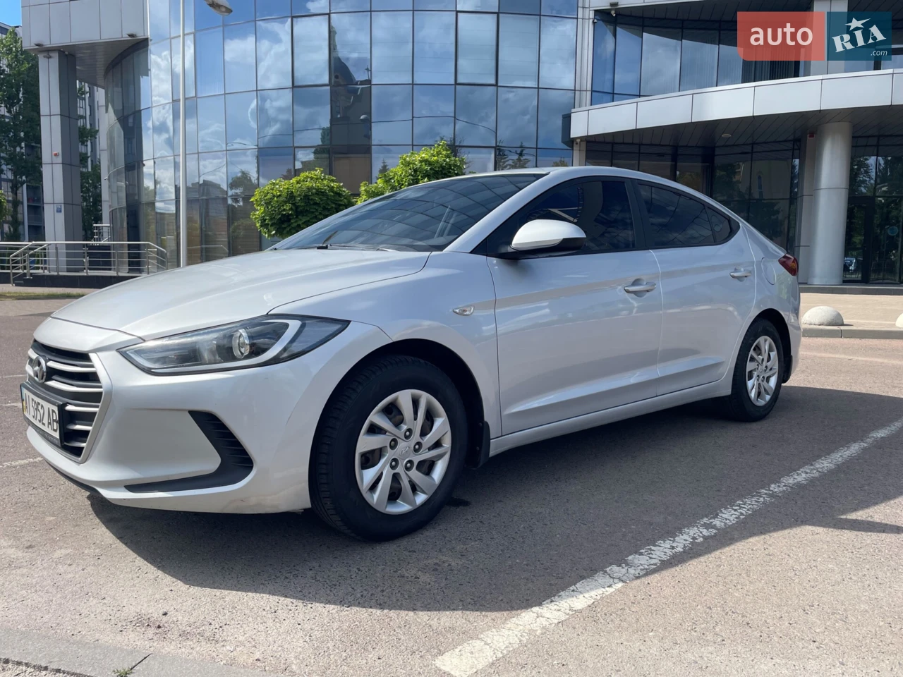 2015 Hyundai Elantra - мініатюра 30