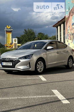 Hyundai Elantra 2019