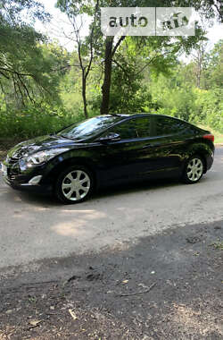 Hyundai Elantra 2013