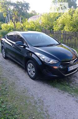 Седан Hyundai Elantra 2013 в Городку