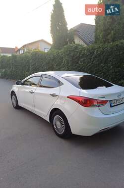 Hyundai Elantra 2011