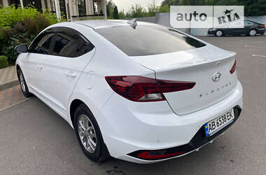 Седан Hyundai Elantra 2019 в Виннице