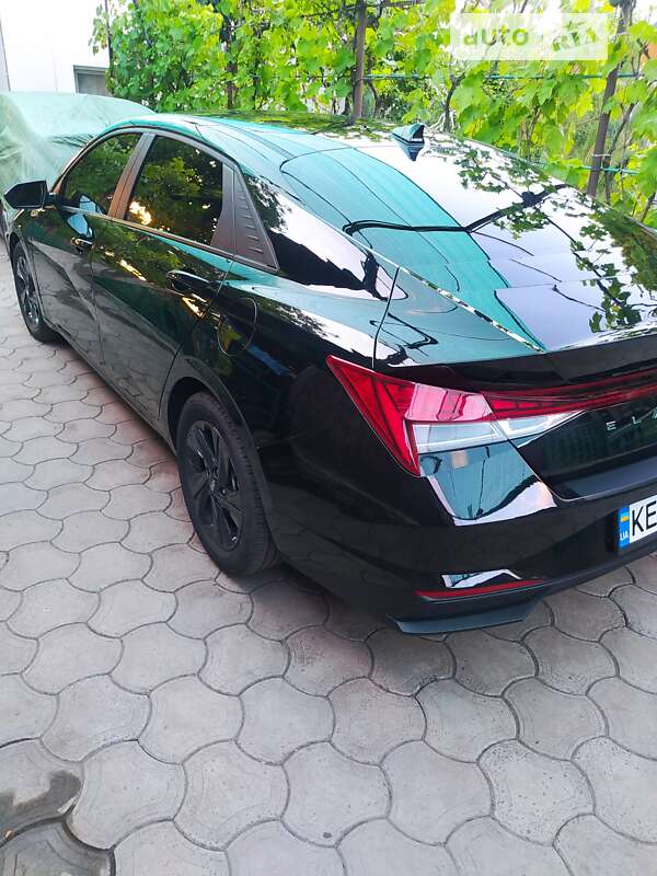 Седан Hyundai Elantra 2021 в Кривом Роге