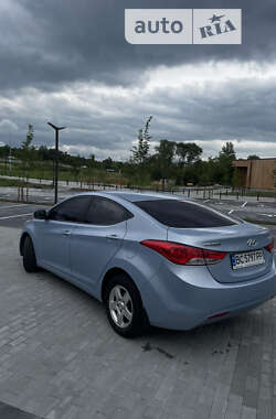 Седан Hyundai Elantra 2011 в Львові