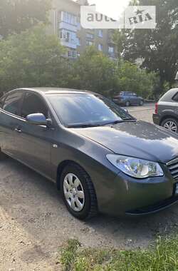 Седан Hyundai Elantra 2008 в Надворной