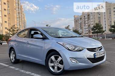 Hyundai Elantra 2012