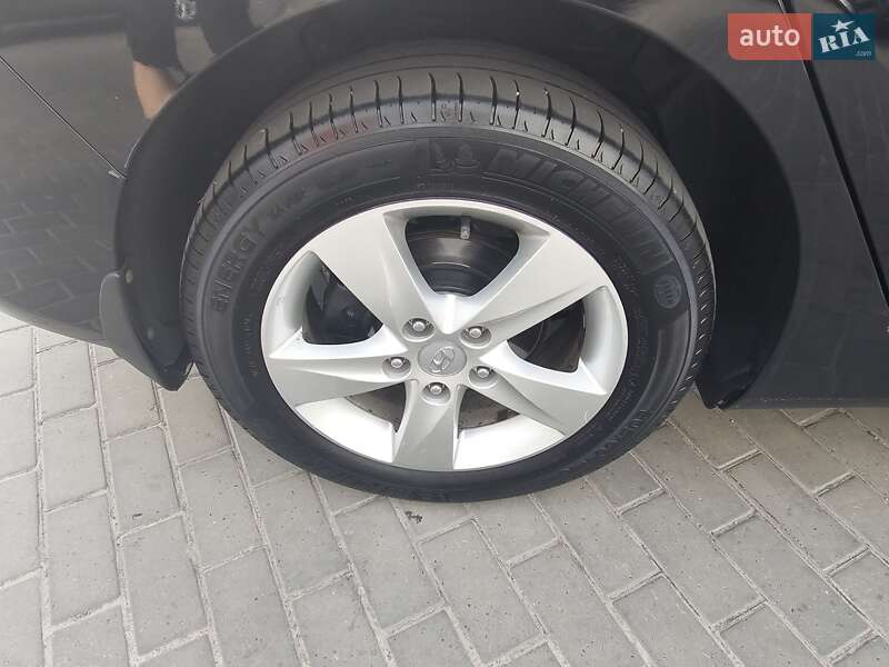 Седан Hyundai Elantra 2012 в Черкассах