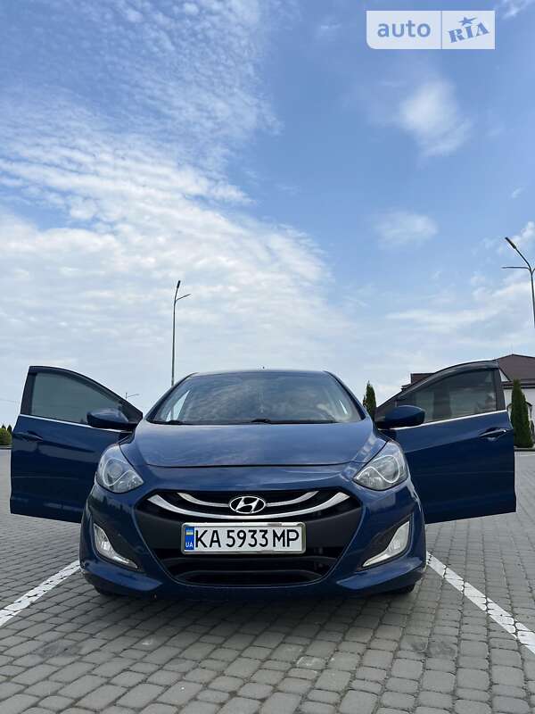 Хэтчбек Hyundai Elantra 2014 в Шепетовке