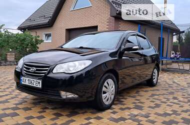 Седан Hyundai Elantra 2010 в Бершади