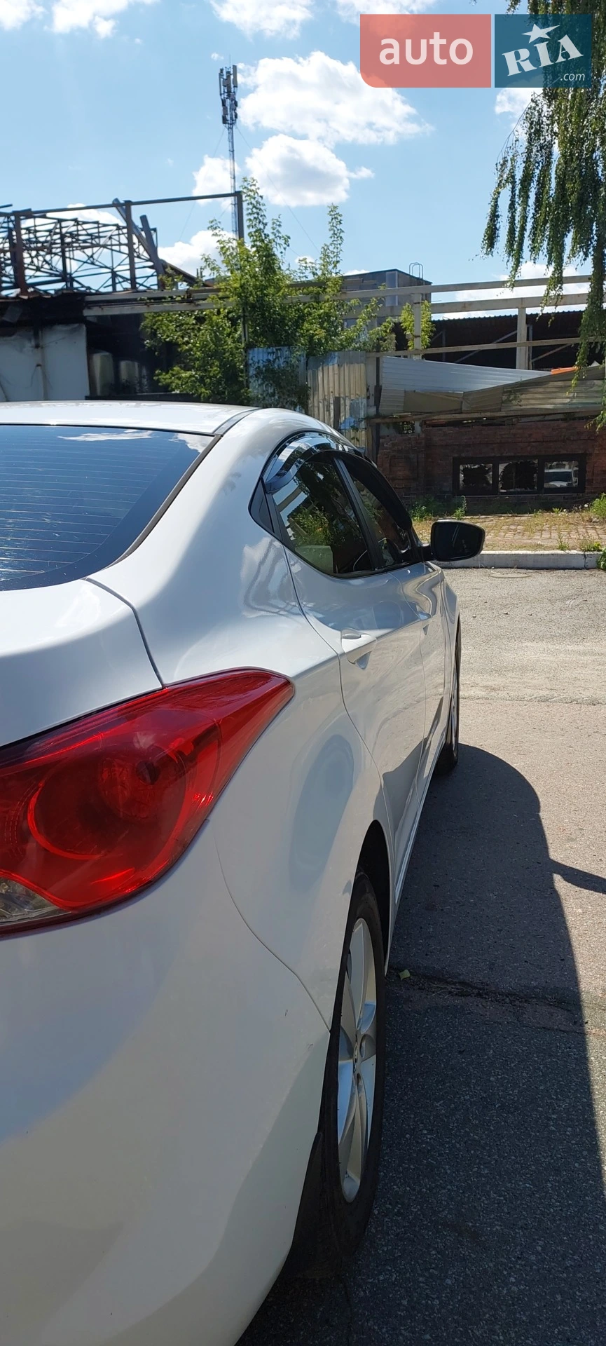 2013 Hyundai Elantra - мініатюра 13