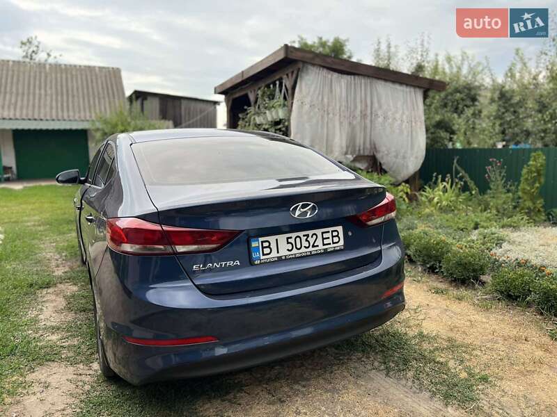 Седан Hyundai Elantra 2017 в Полтаві
